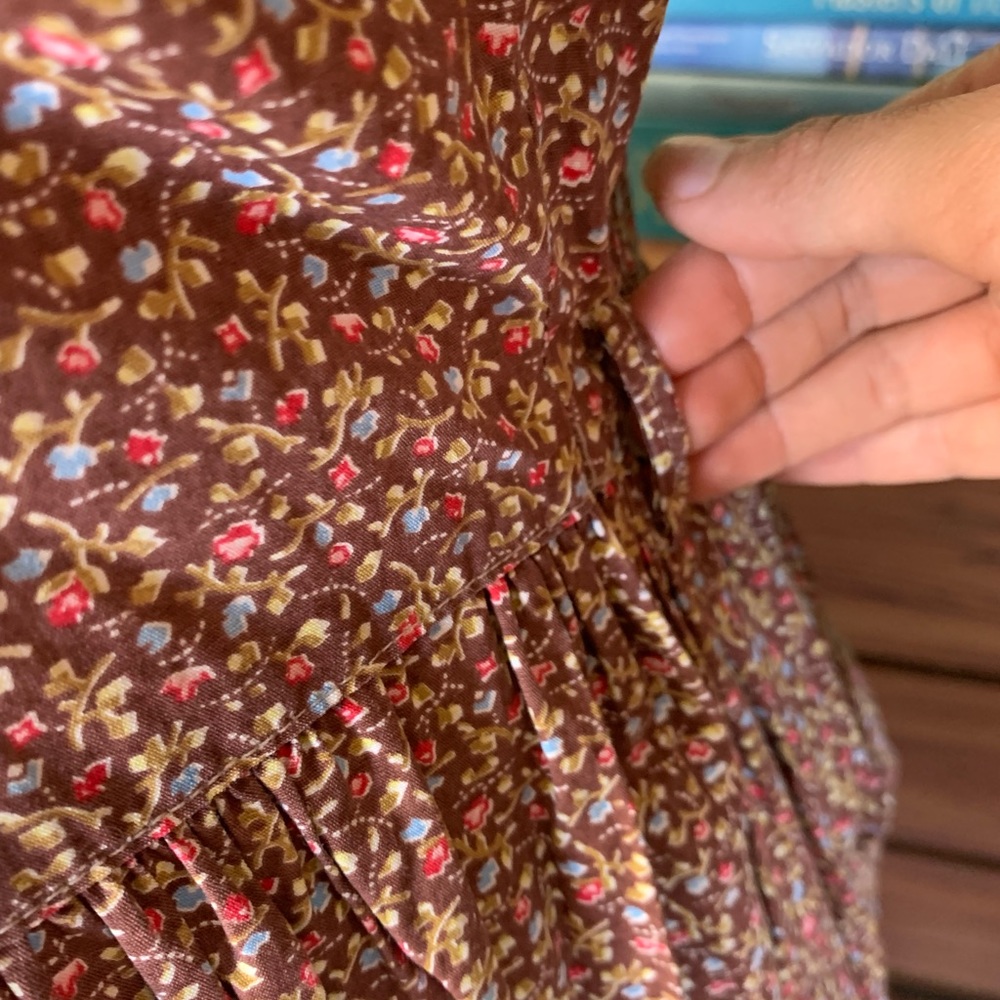 Vintage cottagecore dream dress ruffled hem - Picture 7 of 9